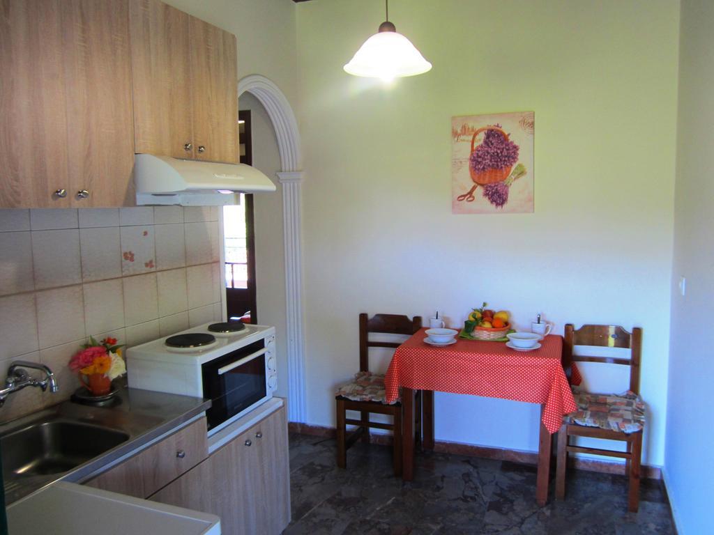 Varvara Studios & Apartments I Peroulades  Quarto foto
