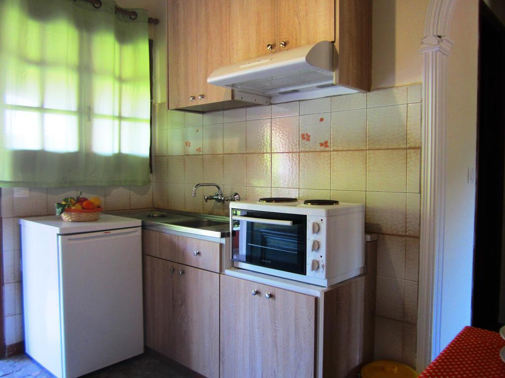 Varvara Studios & Apartments I Peroulades  Quarto foto