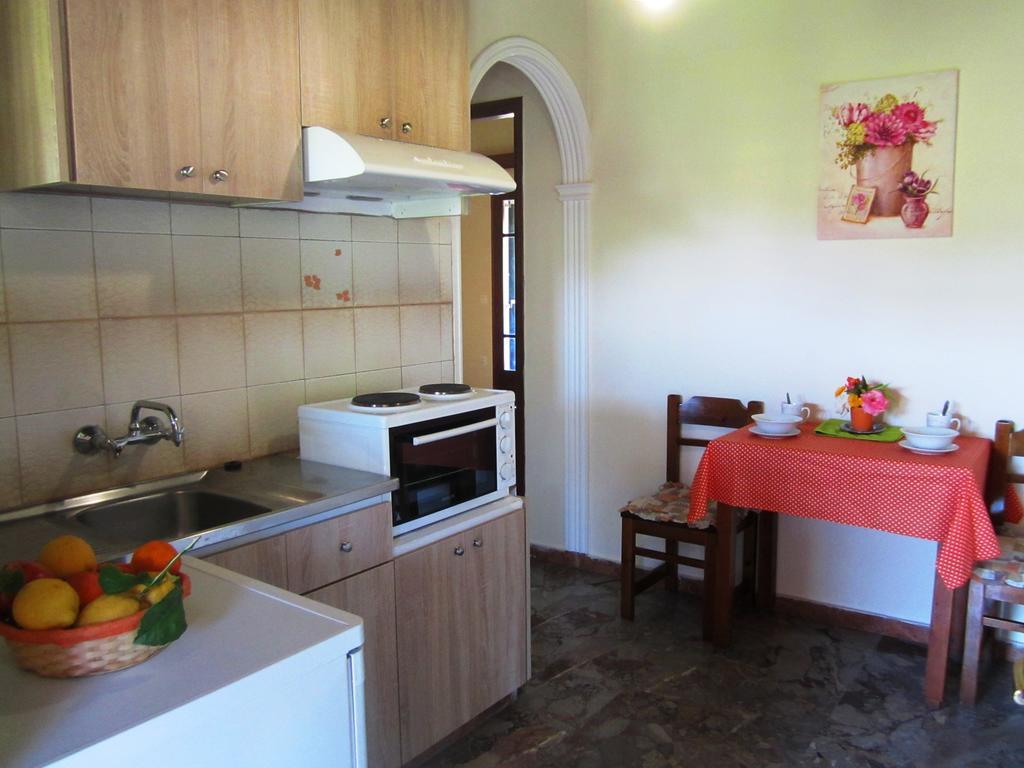 Varvara Studios & Apartments I Peroulades  Quarto foto